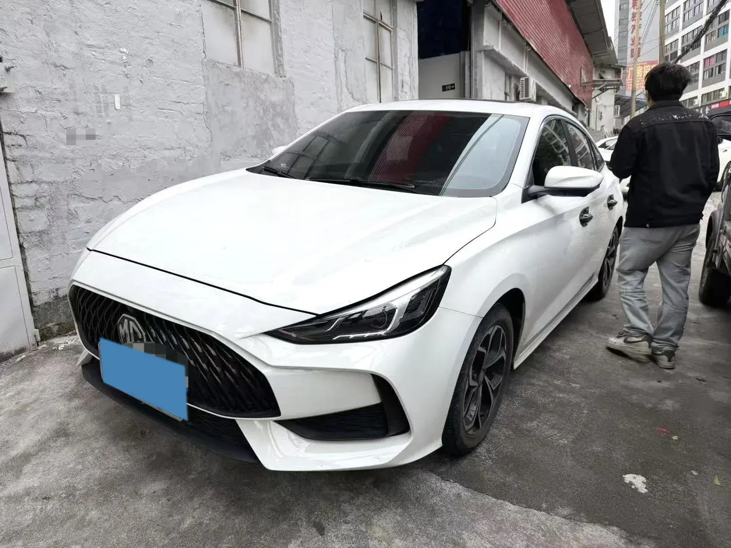 2021 MG 5 view 1