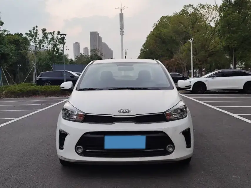 2017 KIA PEGAS thumbnail 2