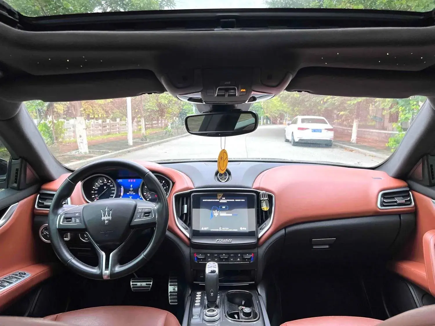 2019 MASERATI GHIBLI thumbnail 4