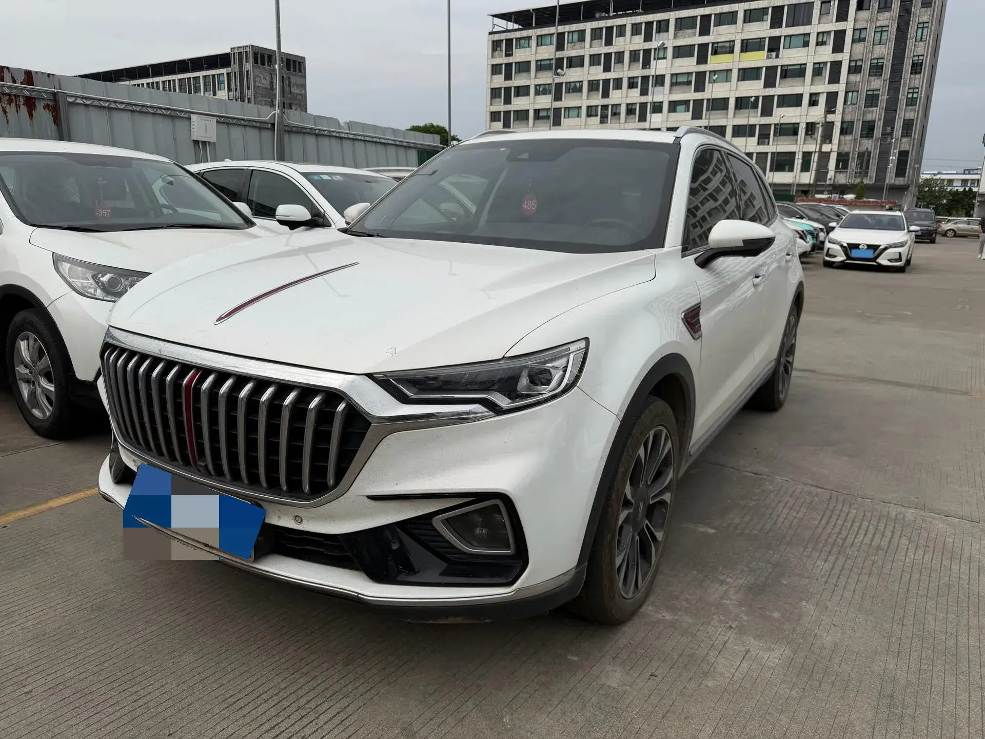 2019 HONGQI HS5 view 1