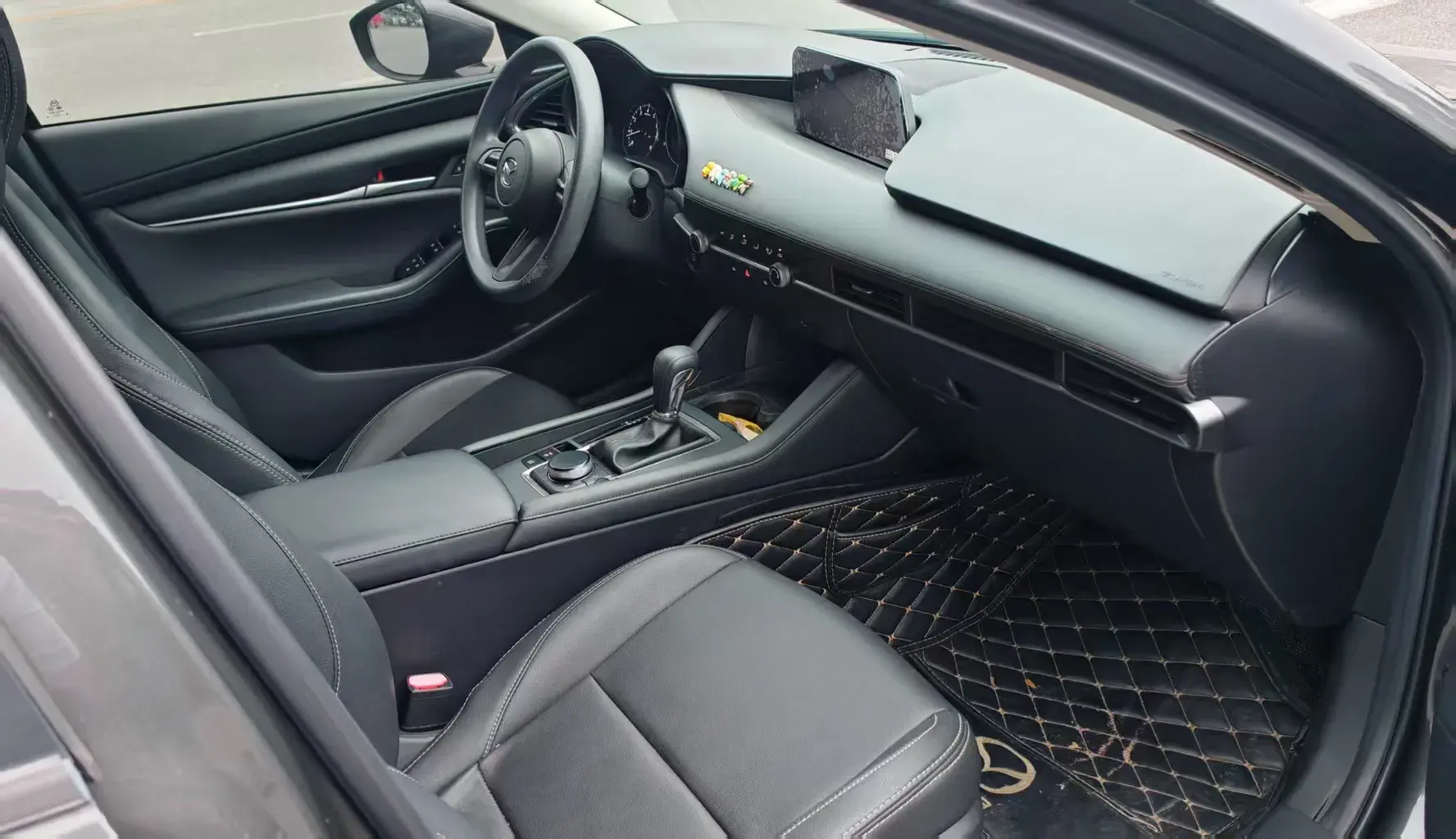 2020 MAZDA 3 thumbnail 3