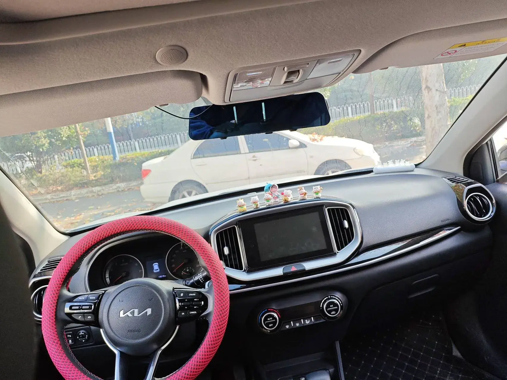 2021 KIA KX1 thumbnail 3