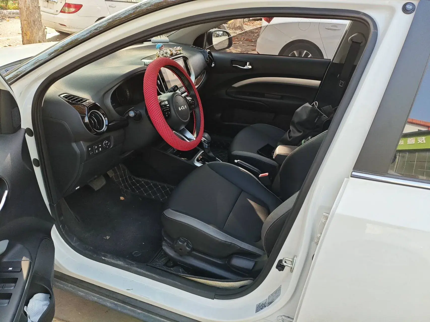 2021 KIA KX1 thumbnail 4