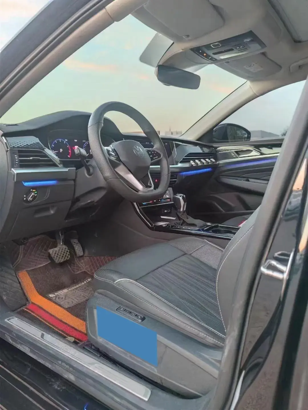 2022 VOLKSWAGEN PASSAT thumbnail 4