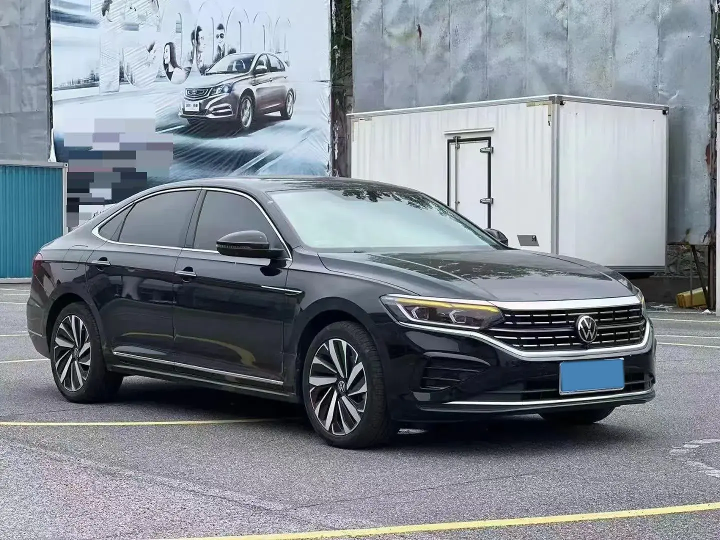 2022 VOLKSWAGEN PASSAT thumbnail 3