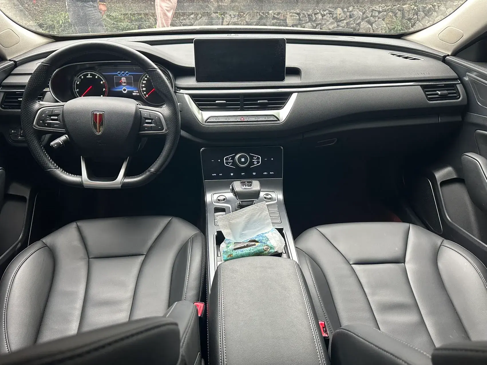 2022 HONGQI H5 thumbnail 4