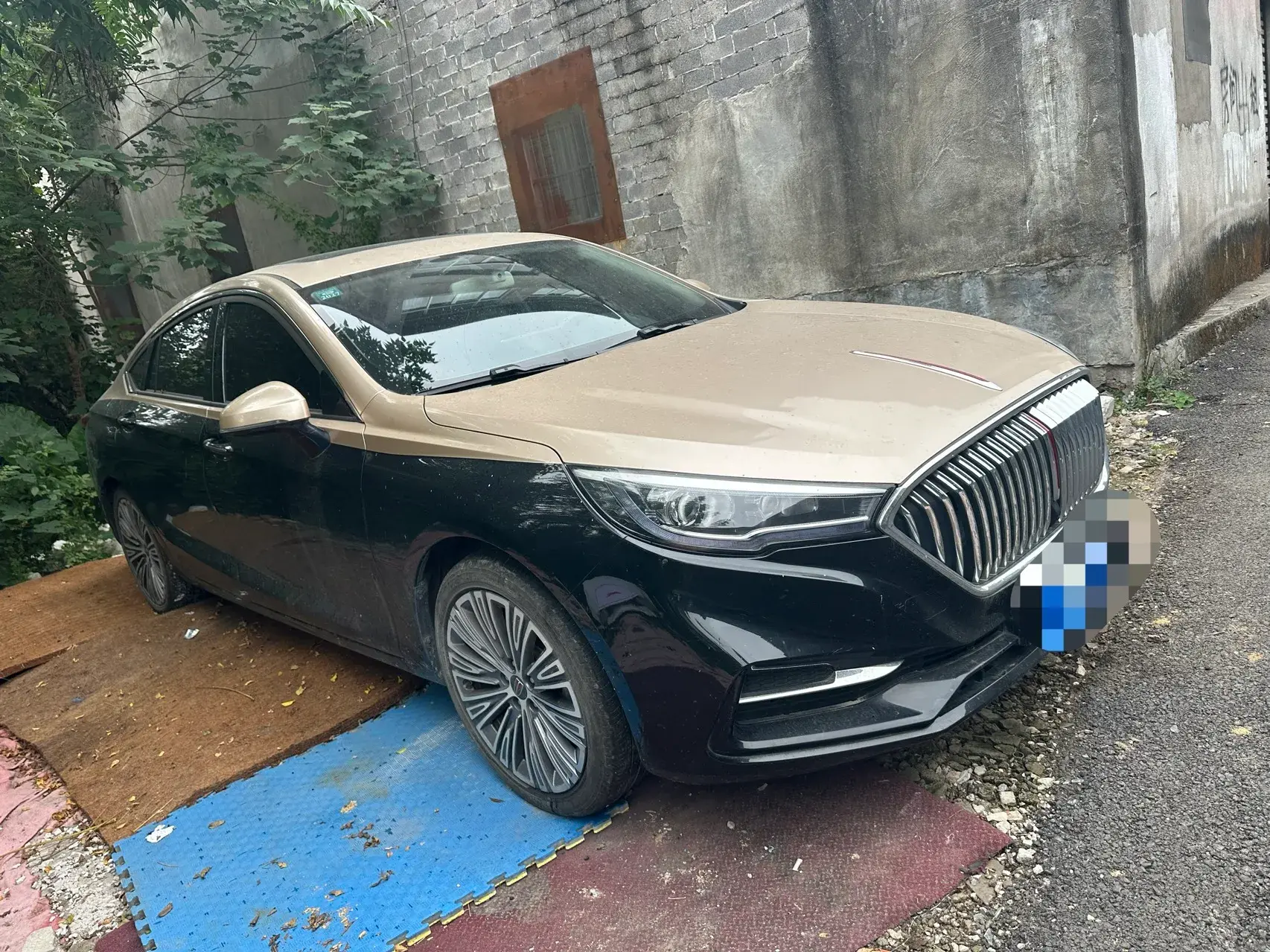 2022 HONGQI H5 thumbnail 3