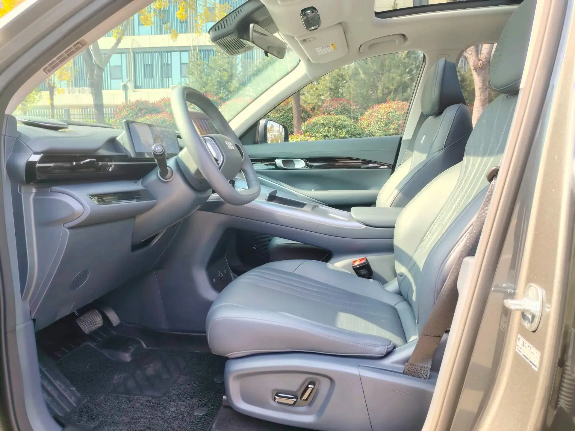 2024 GEELY GALAXY thumbnail 4