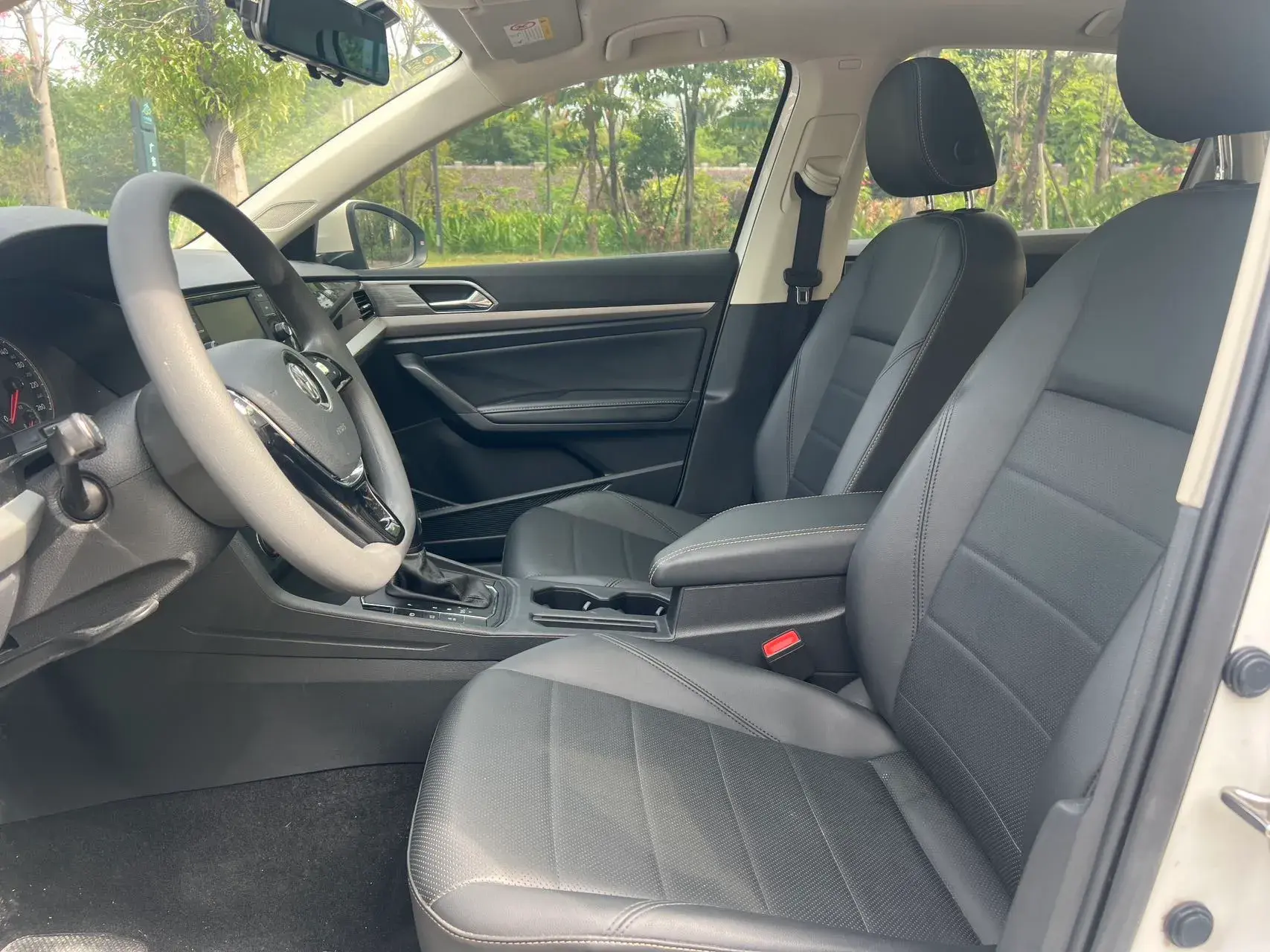 2019 VOLKSWAGEN LAVIDA thumbnail 4