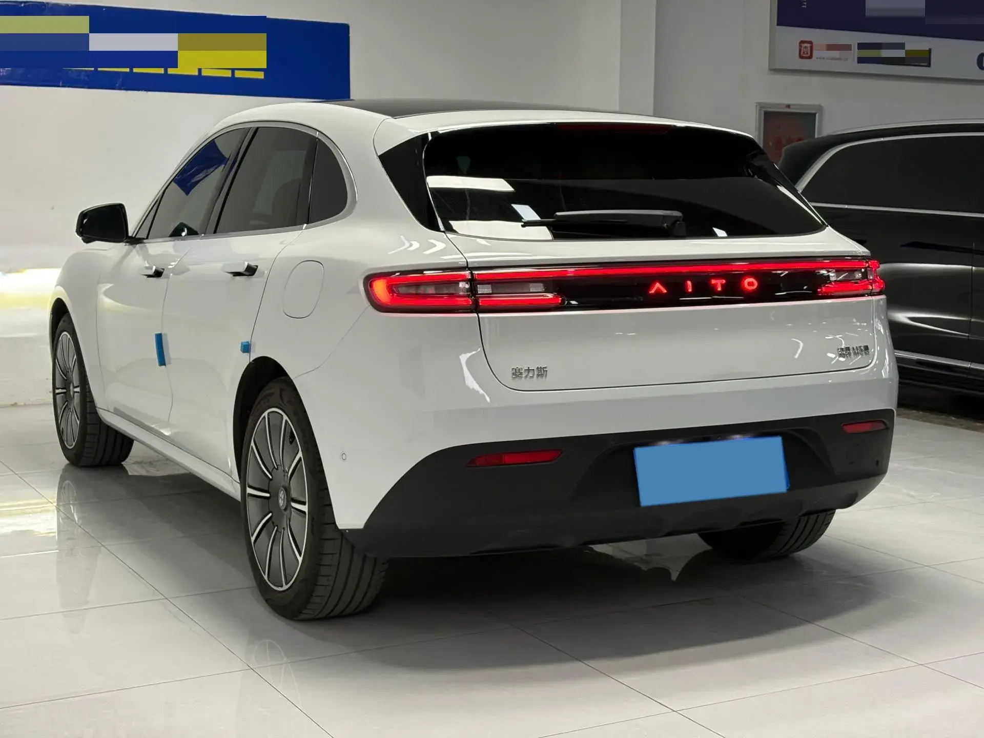 2022 AITO AITO thumbnail 4