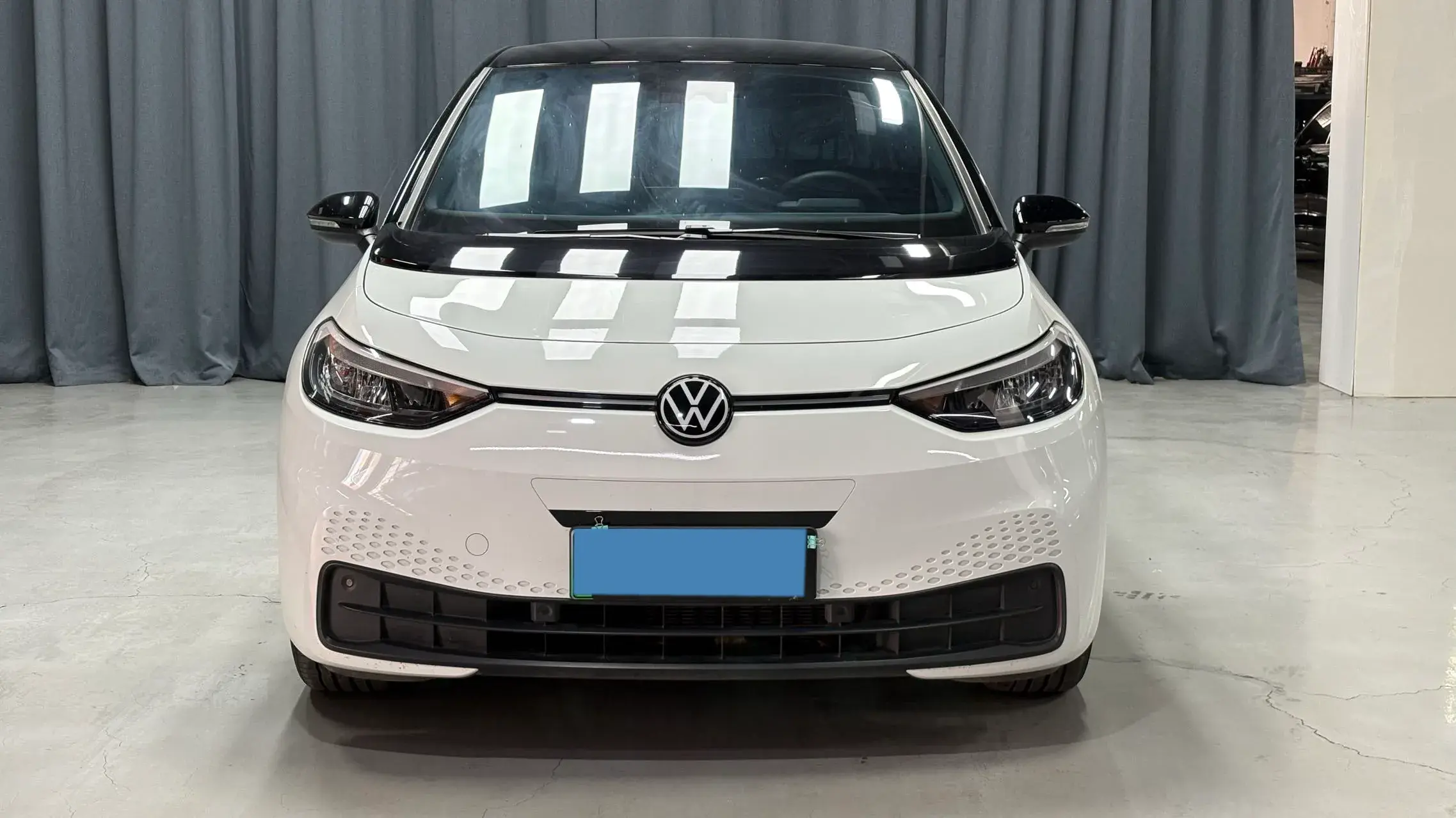 2024 VOLKSWAGEN ID.3 thumbnail 2