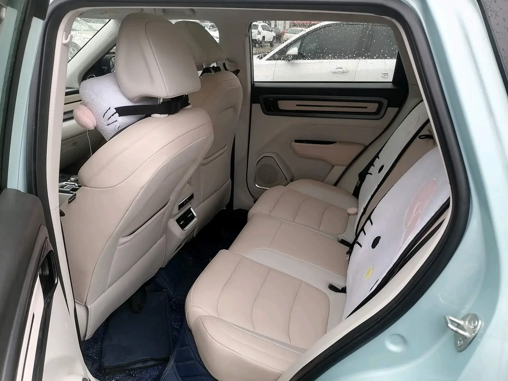 2023 GEELY ICON thumbnail 4