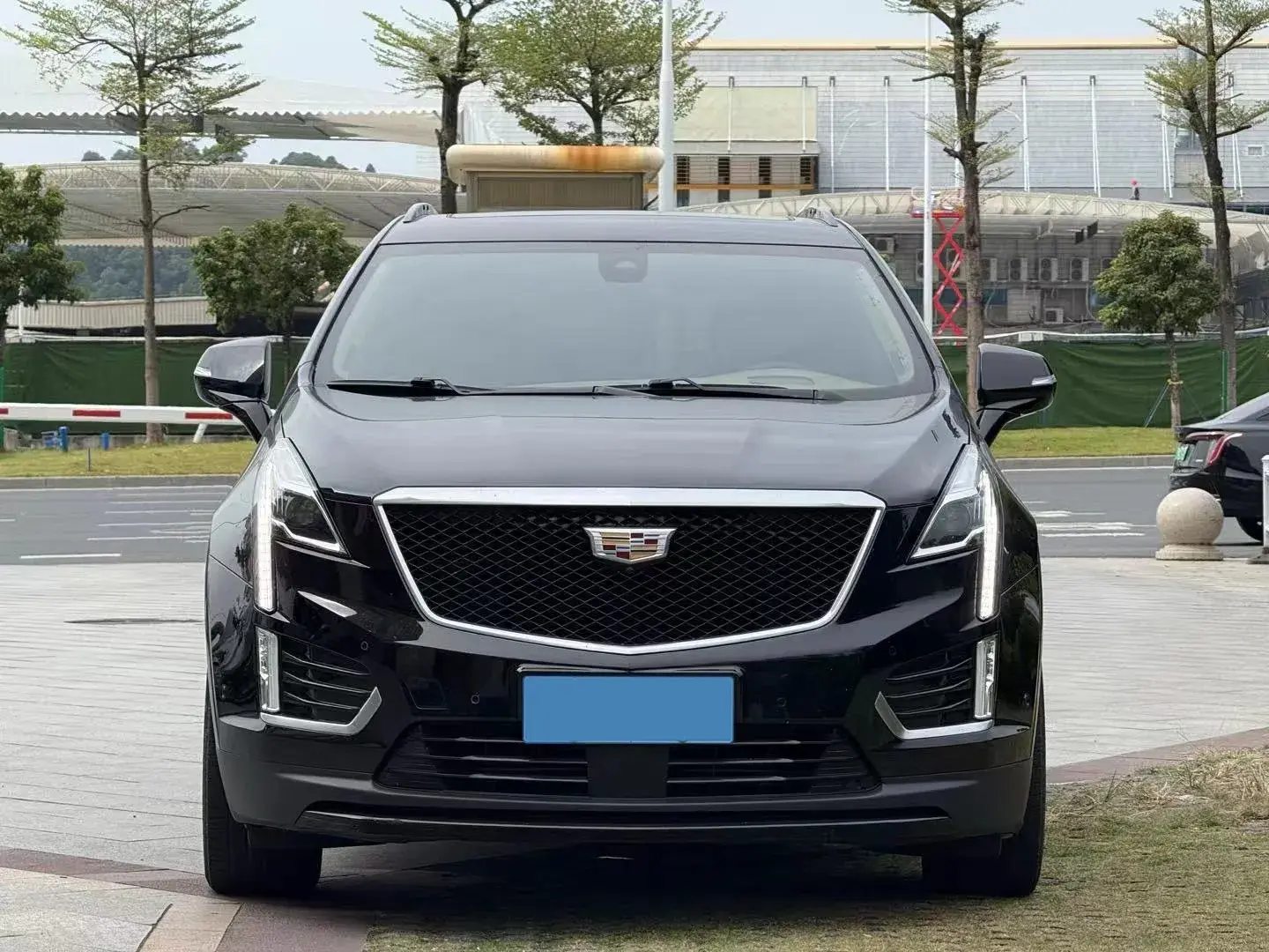 2021 CADILLAC XT5 thumbnail 2