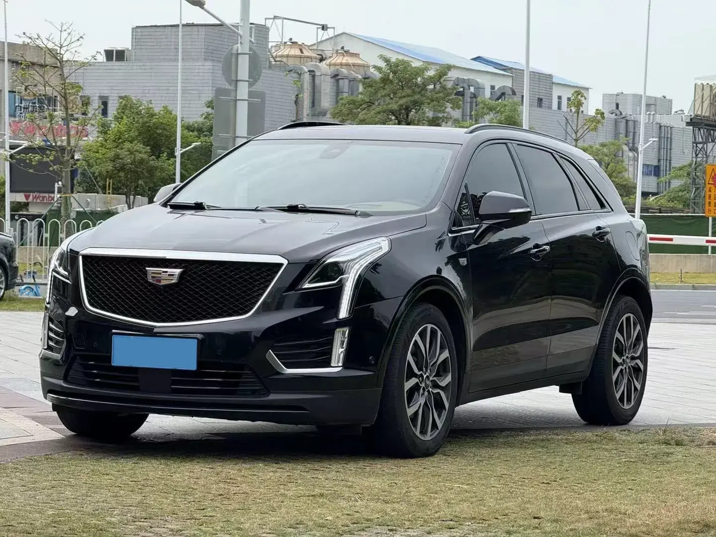 2021 CADILLAC XT5 view 1