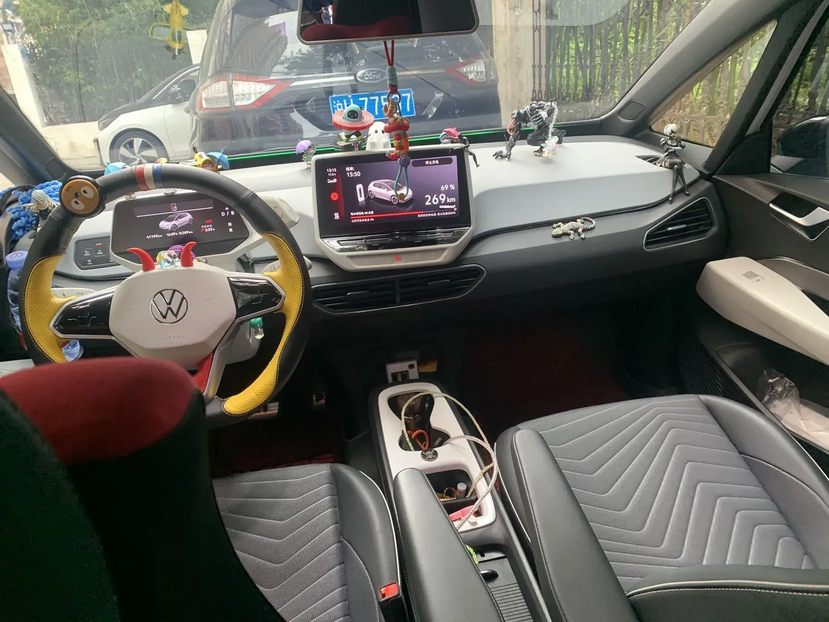 2023 VOLKSWAGEN ID.3 thumbnail 4