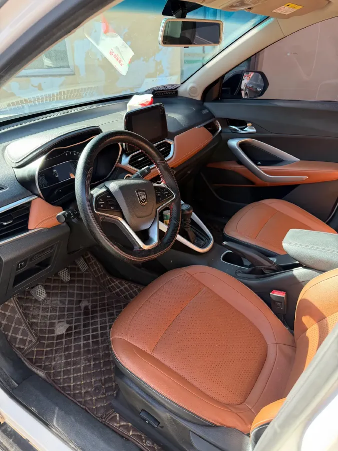 2019 BaoJun 510 1.5L 112HP L4 6MT,autocango,china used car exporter,china ev exporter,chinese used car exporter,chinese used ev exporter