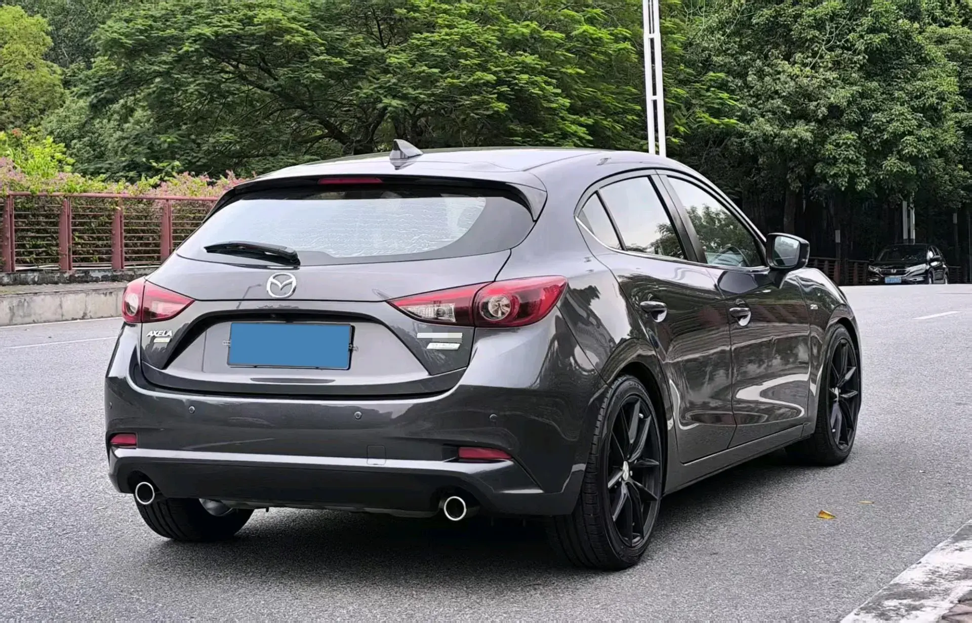 2017 MAZDA 3 thumbnail 4