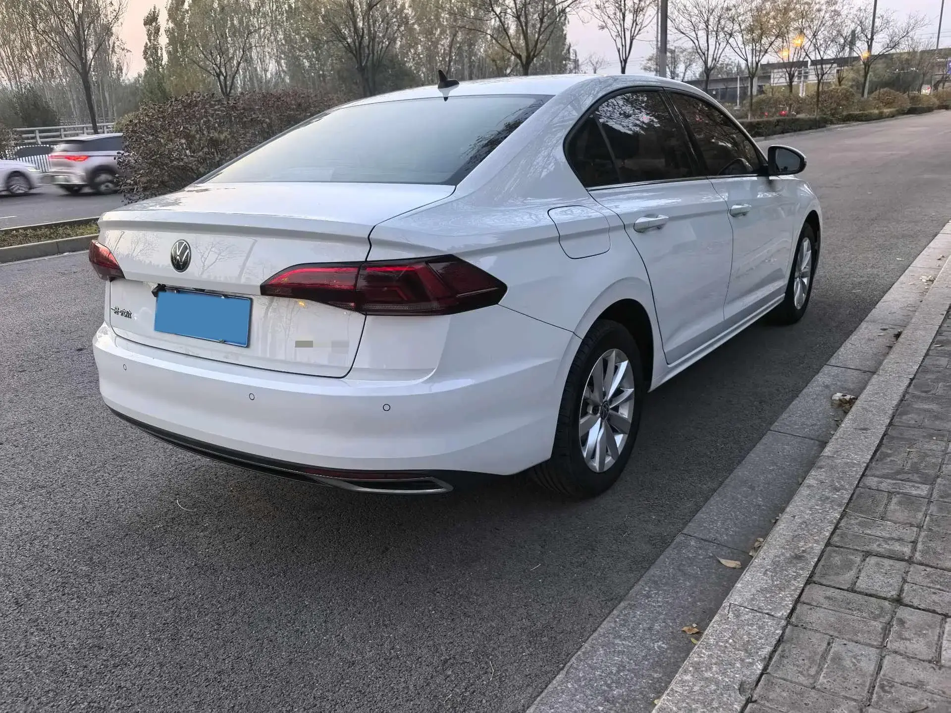 2021 VOLKSWAGEN BORA thumbnail 4