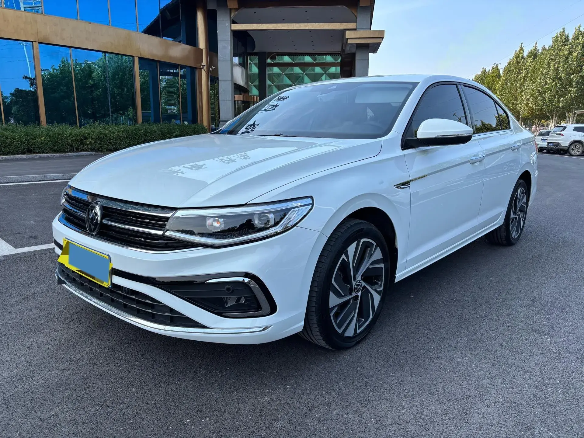 2023 VOLKSWAGEN BORA view 1