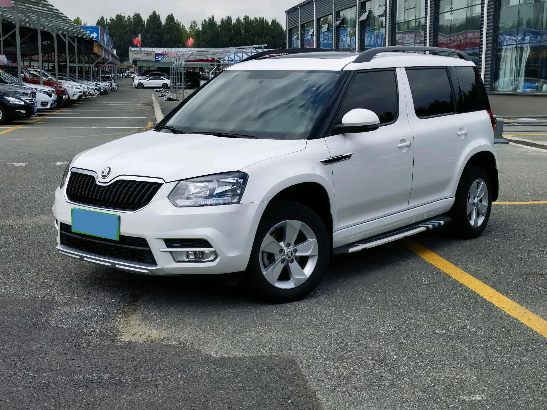 2017 SKODA YETI view 1