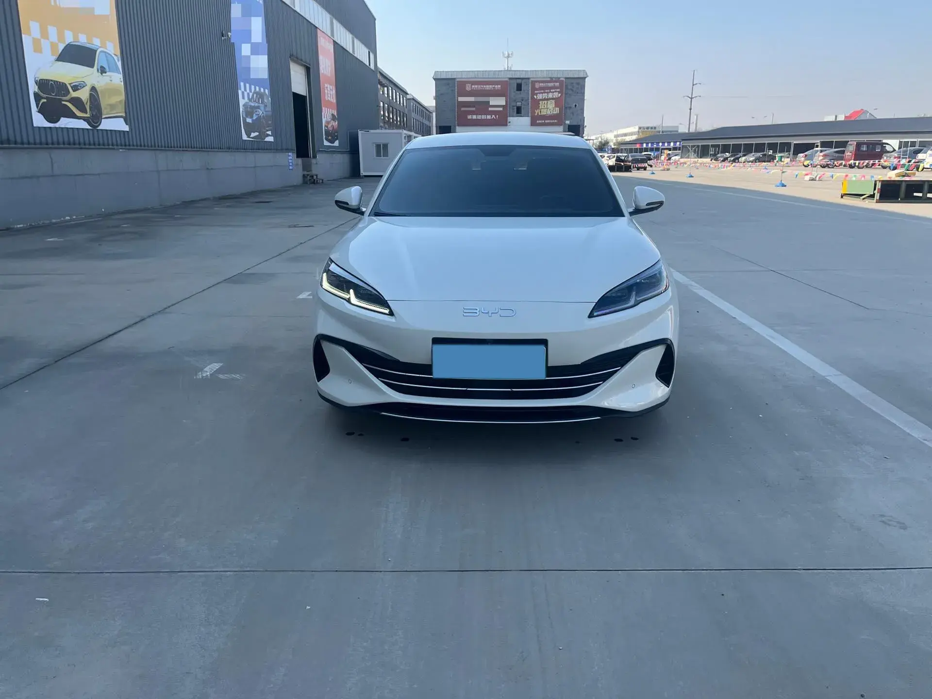 2024 BYD SEAL thumbnail 2