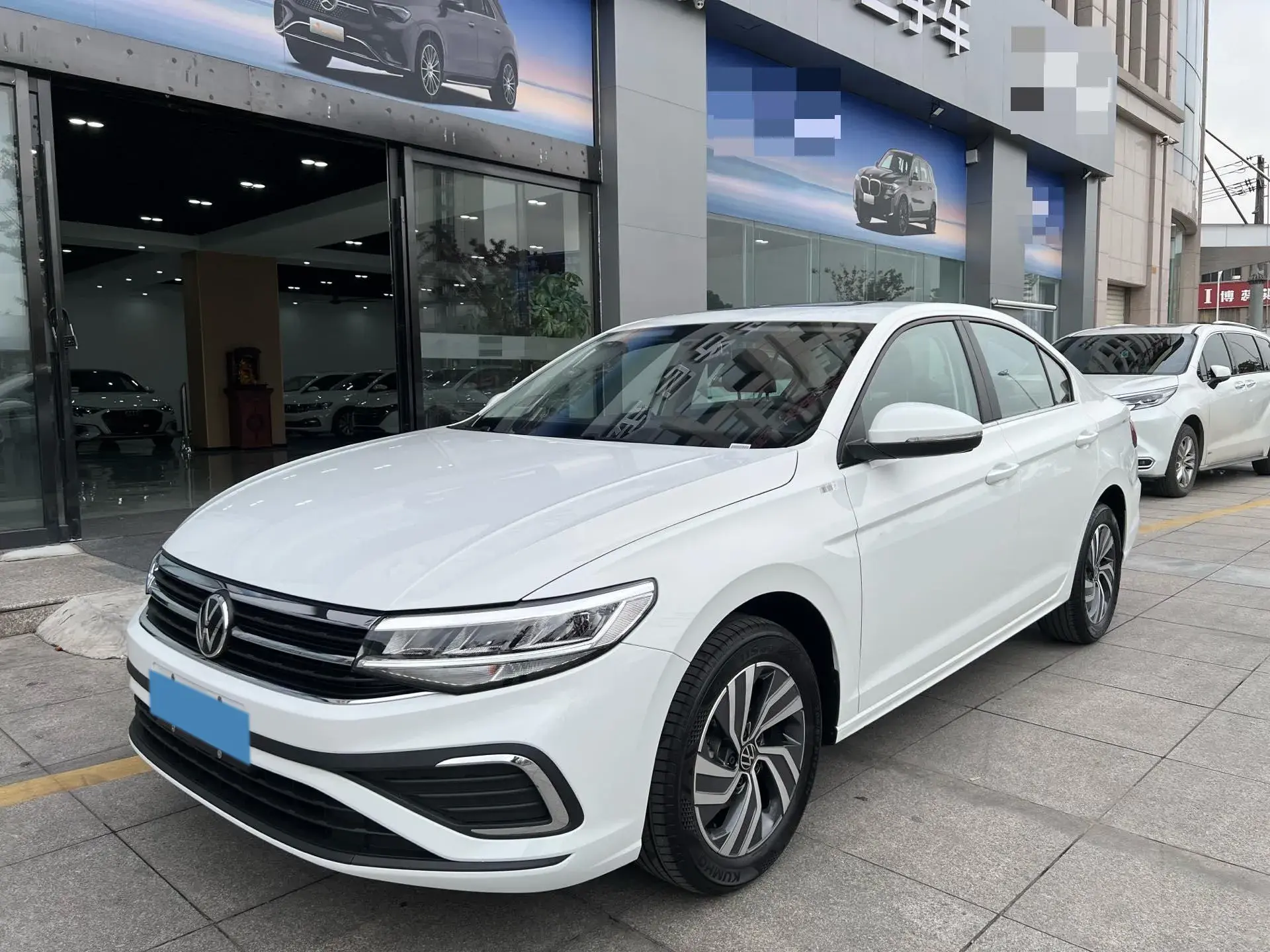 2025 VOLKSWAGEN BORA view 1