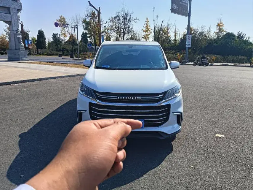 2021 MAXUS G50 thumbnail 2