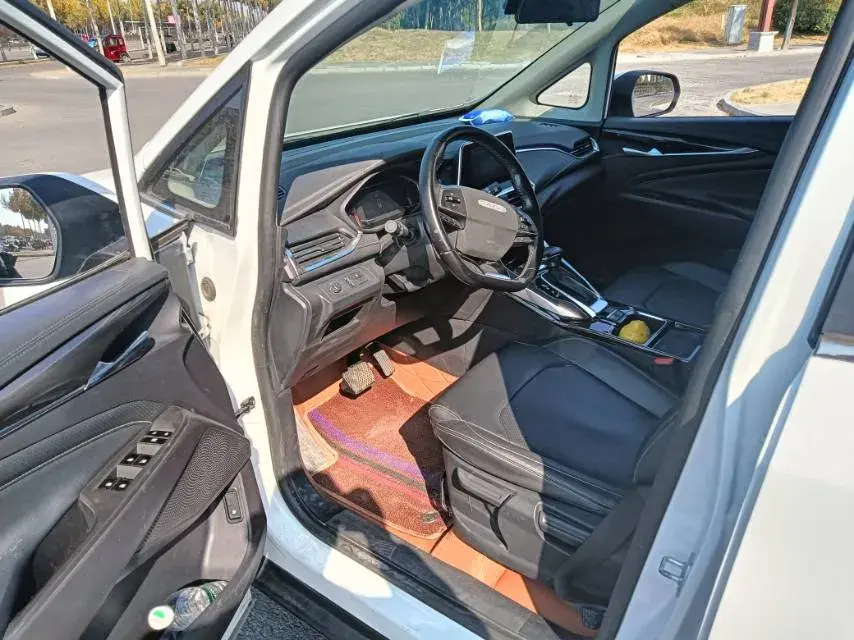 2021 MAXUS G50 thumbnail 4