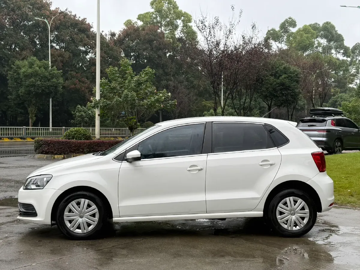 2016 Volkswagen Polo 1.4L 90HP L4 6AT,autocango,china used car exporter,china ev exporter,chinese used car exporter,chinese used ev exporter