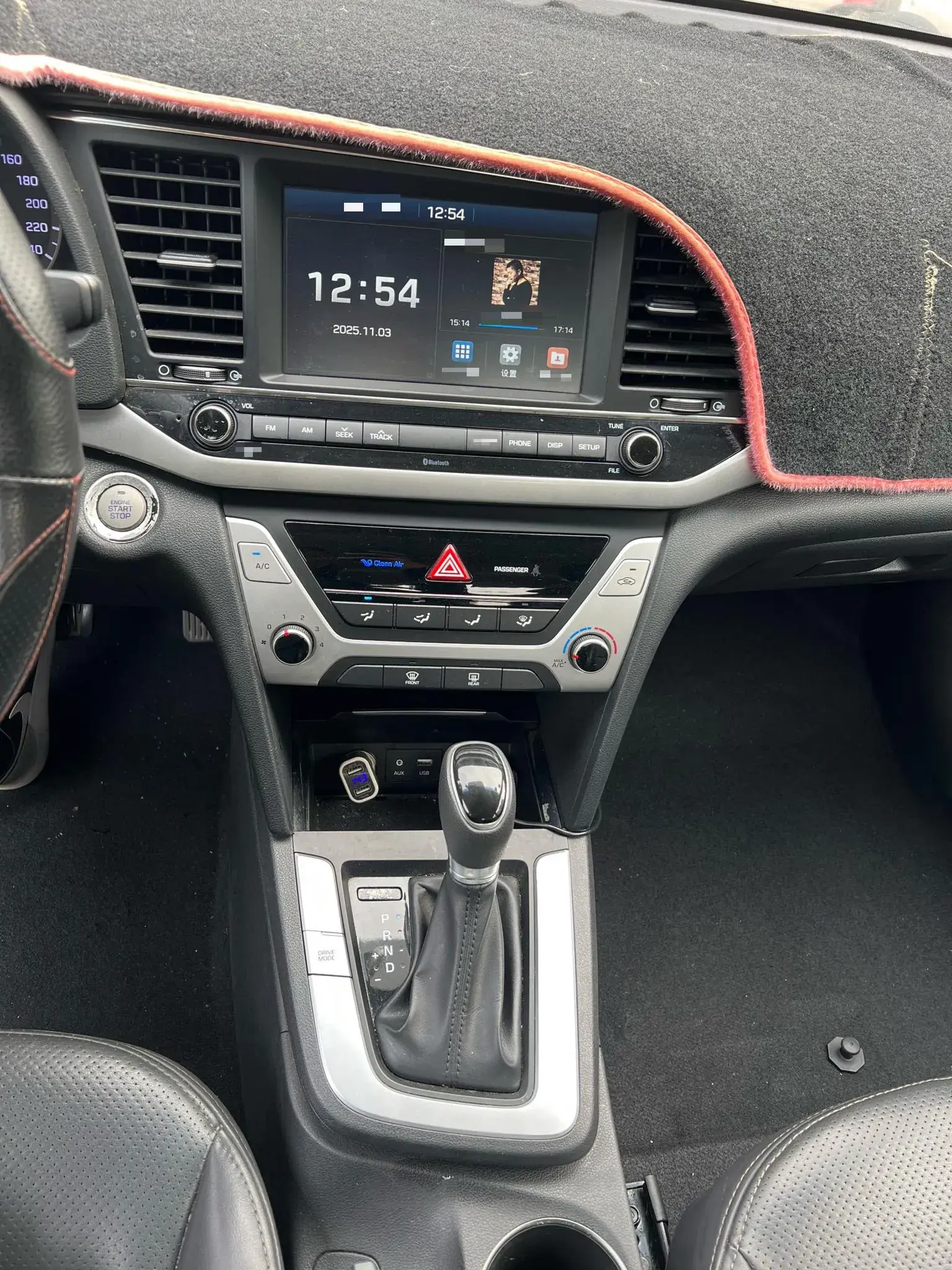 2016 HYUNDAI ELANTRA thumbnail 4