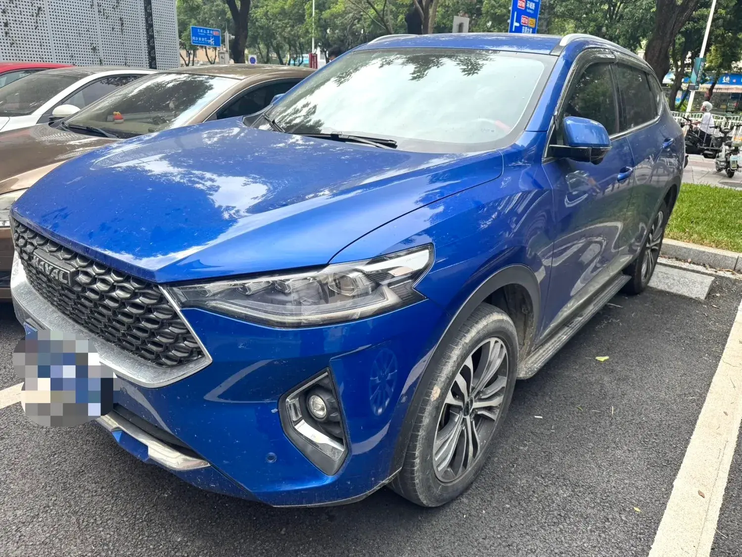 2019 HAVAL F7 view 1