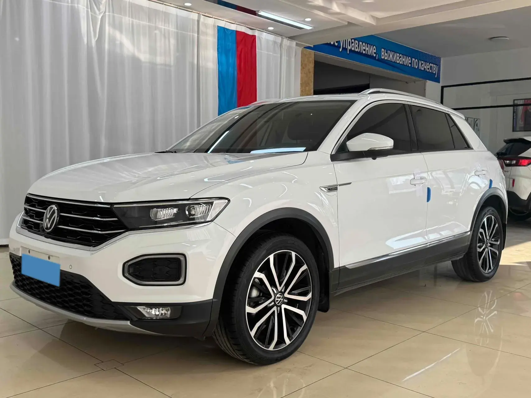 2022 VOLKSWAGEN T-ROC view 1