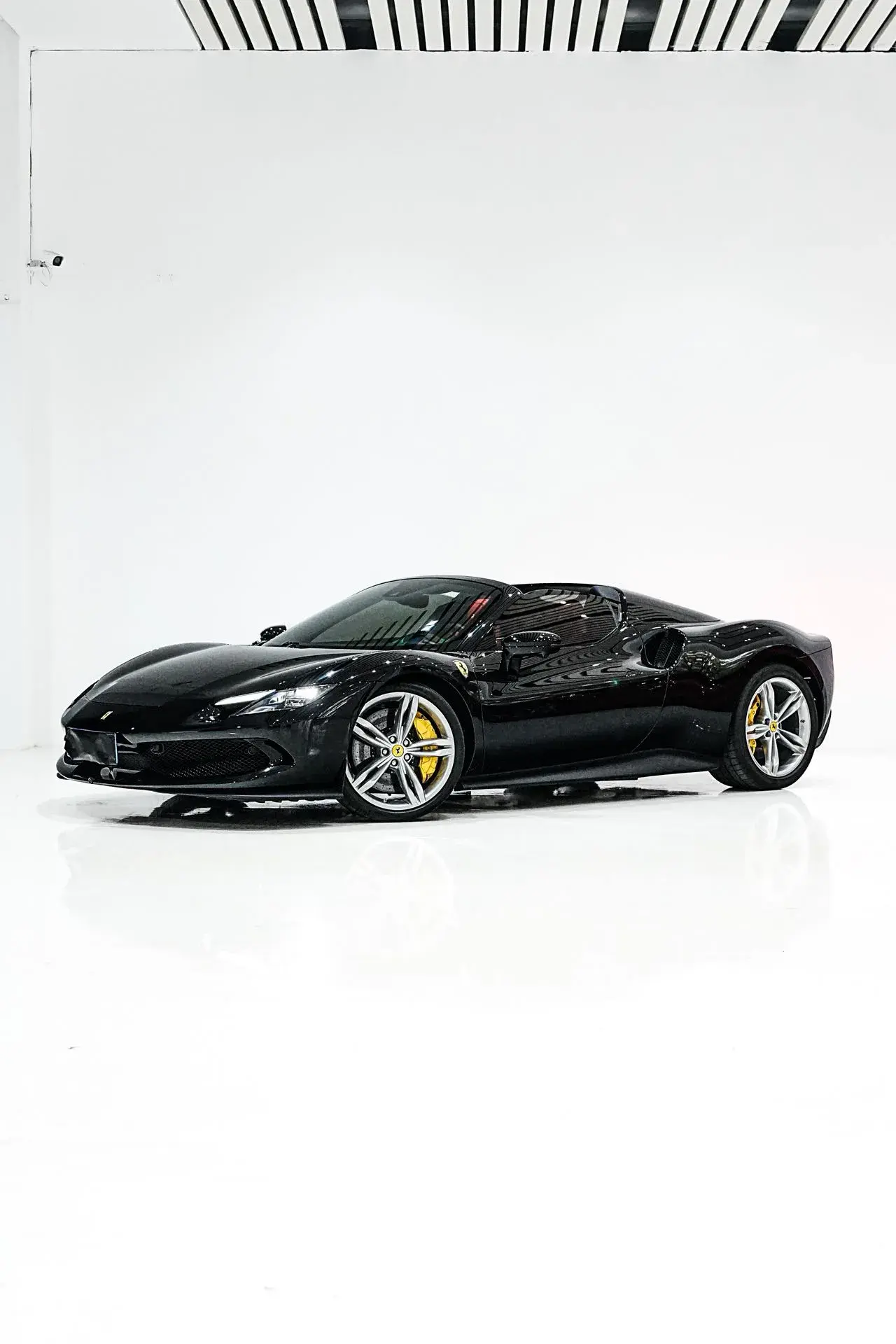 2022 FERRARI 296 view 1