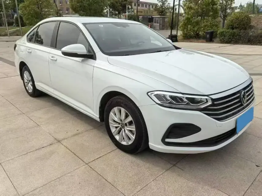 2023 VOLKSWAGEN LAVIDA thumbnail 2