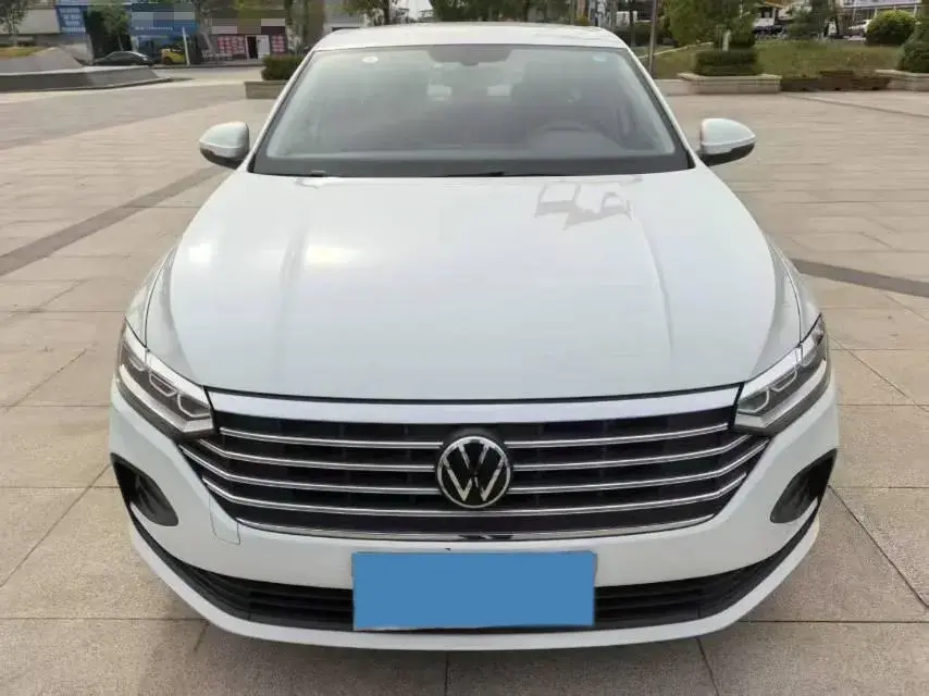 2023 VOLKSWAGEN LAVIDA thumbnail 3