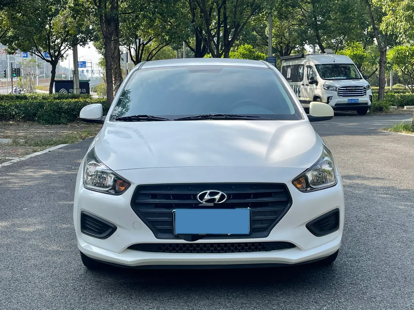 2017 HYUNDAI REINA thumbnail 2