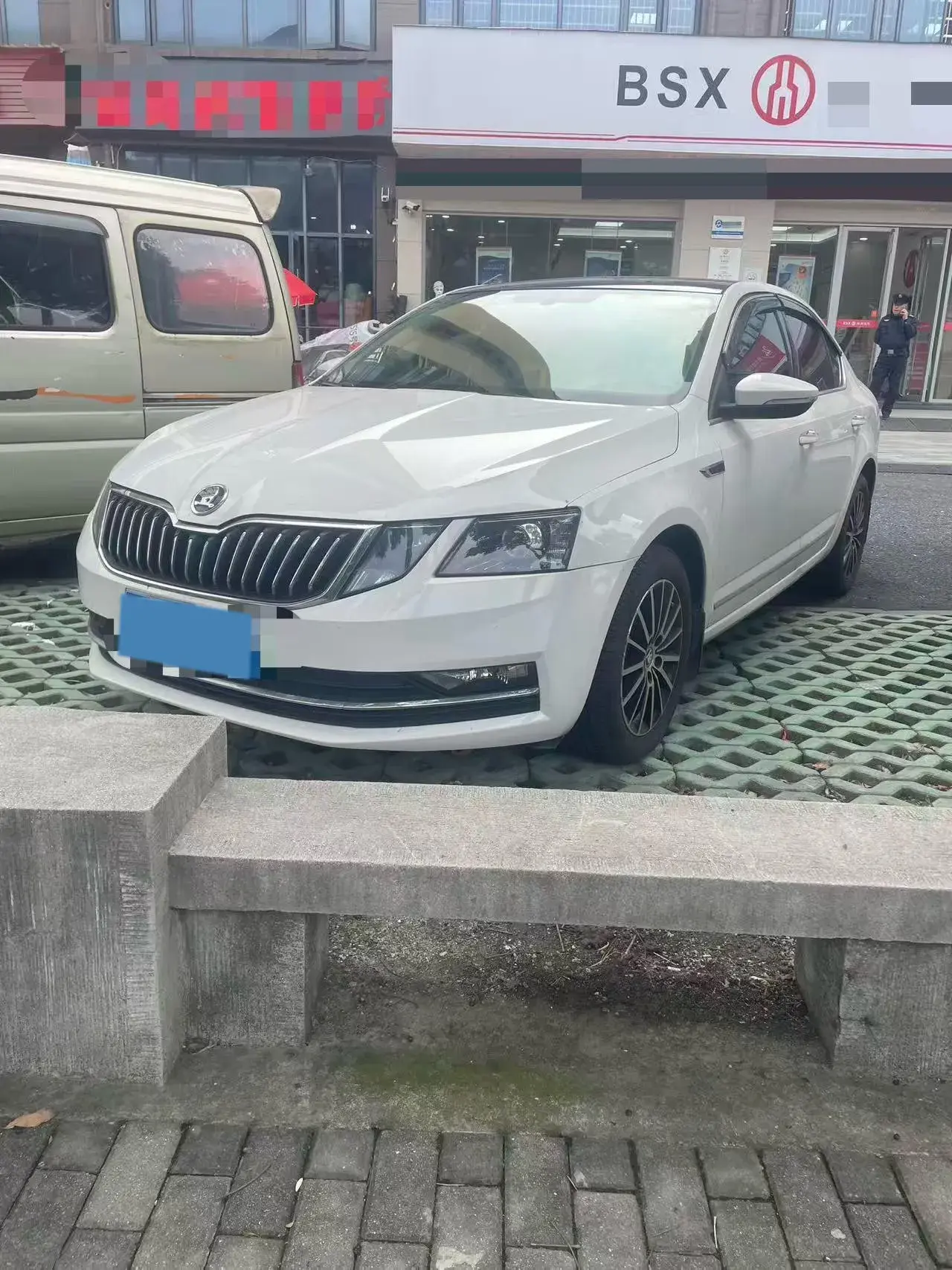 2018 SKODA OCTAVIA view 1