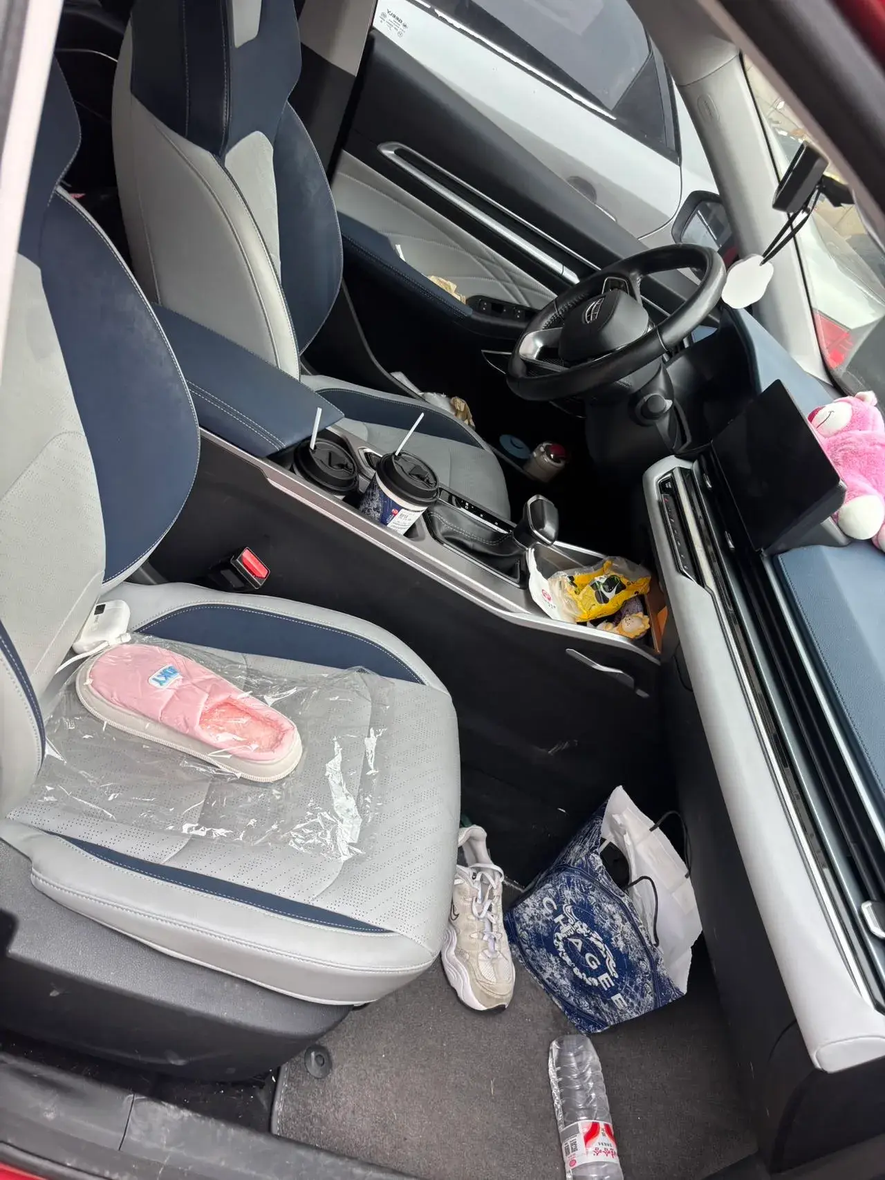 2022 GEELY EMGRAND thumbnail 4