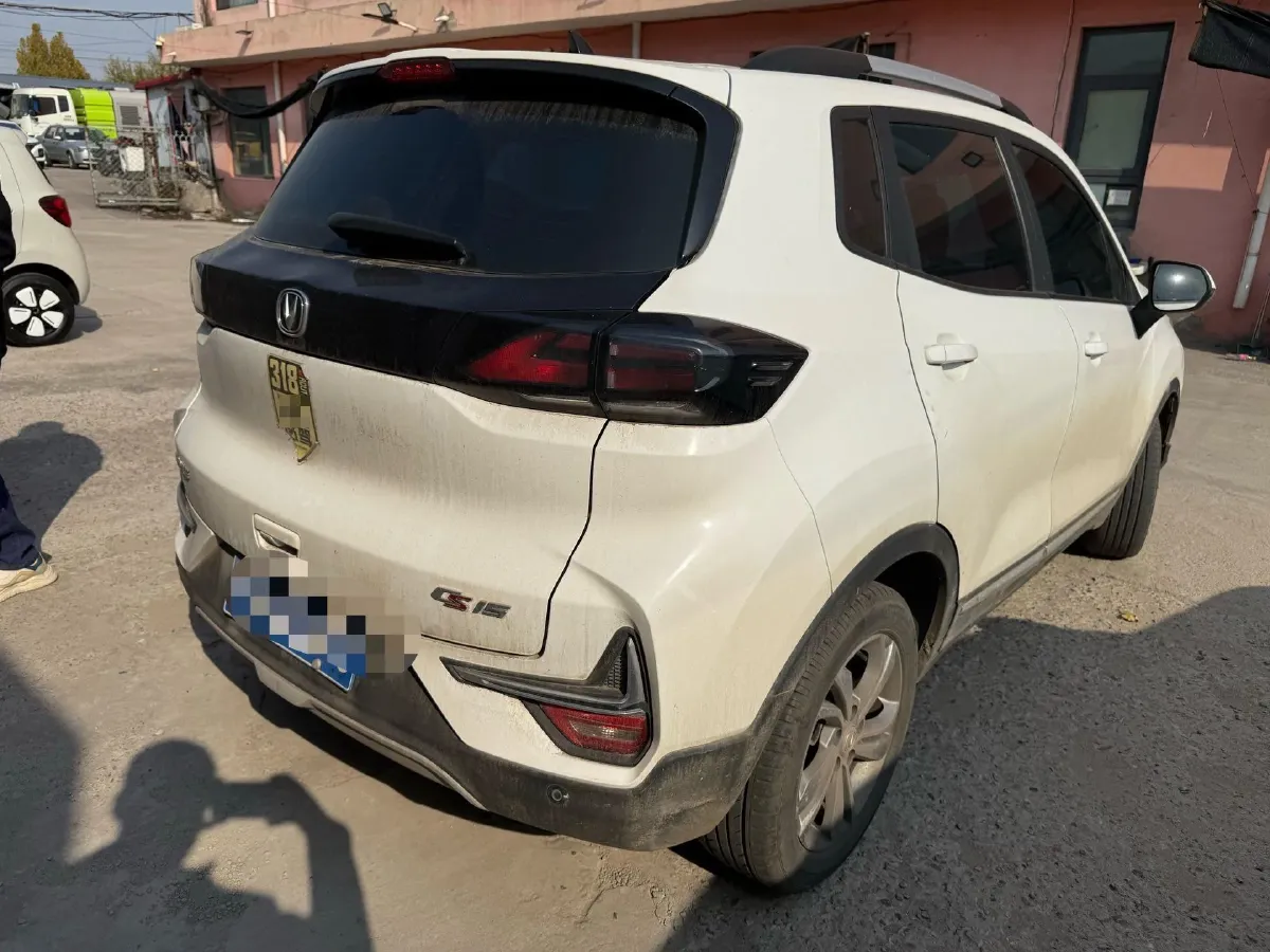 2021 ChangAn CS15 1.5L 107HP L4 5MT,autocango,china used car exporter,china ev exporter,chinese used car exporter,chinese used ev exporter