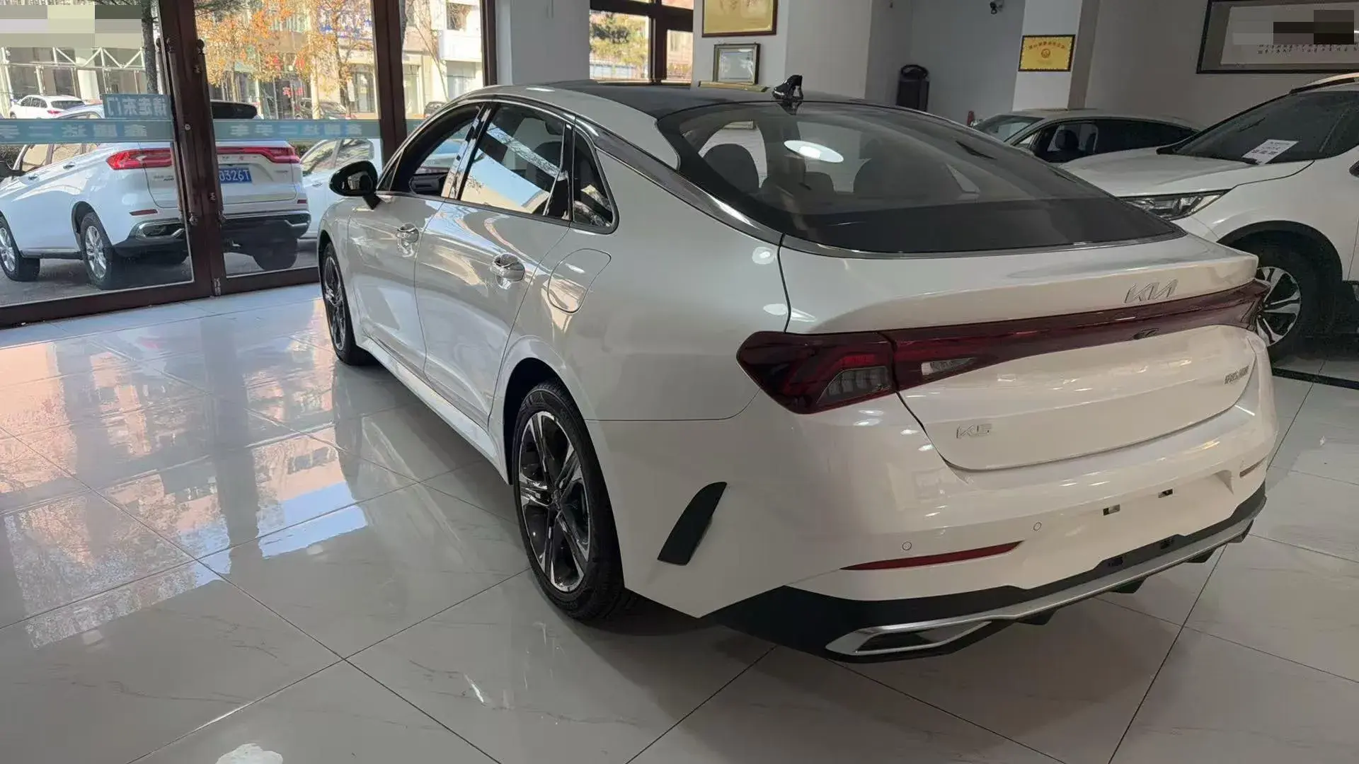 2021 KIA K5 thumbnail 2