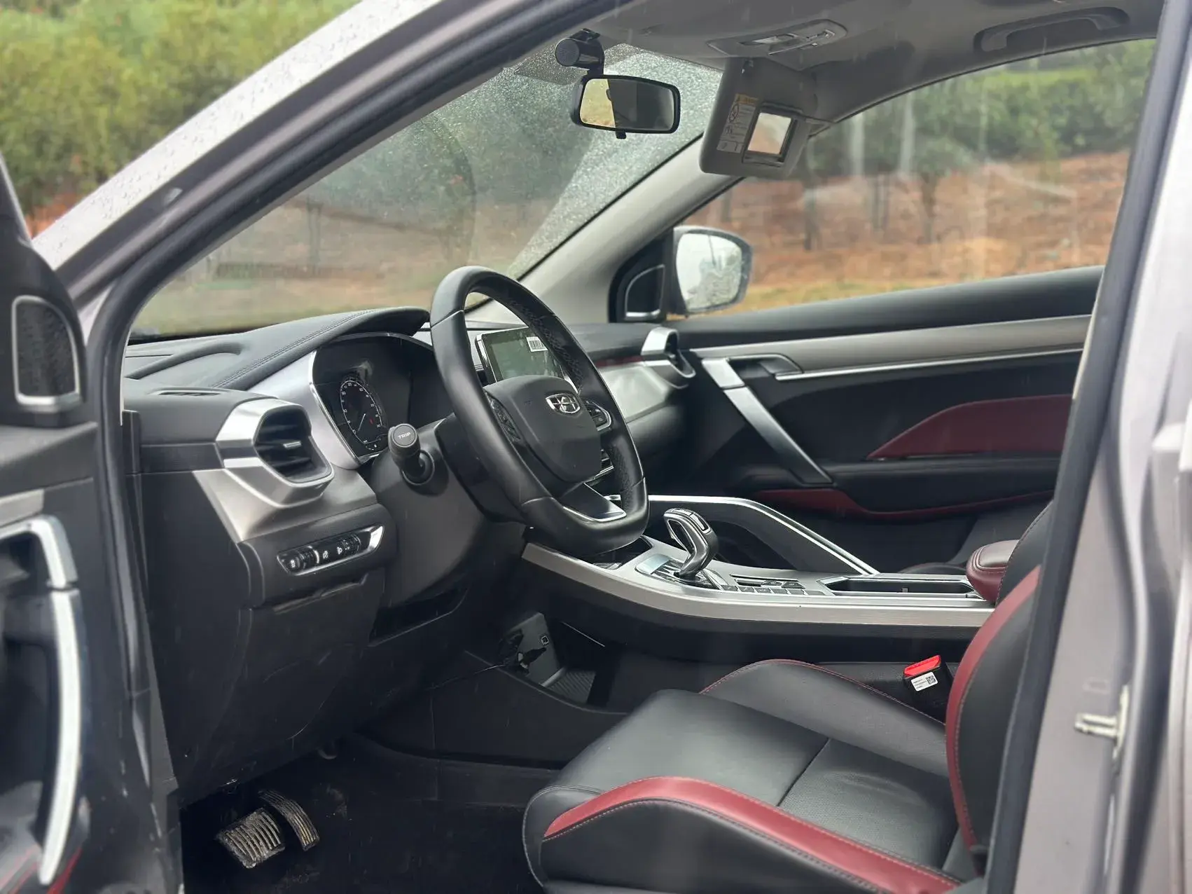 2020 GEELY COOLRAY thumbnail 2