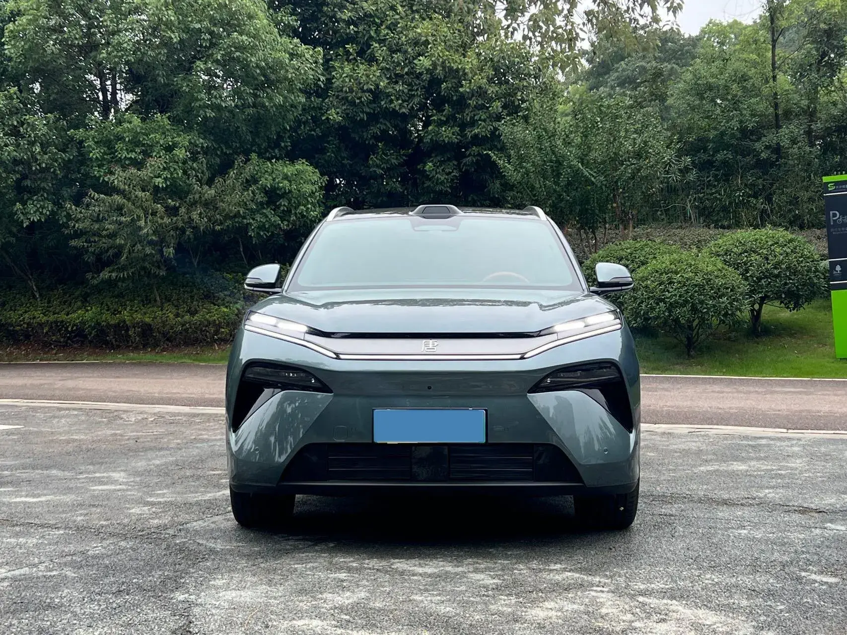 2025 BYD TANGL thumbnail 2