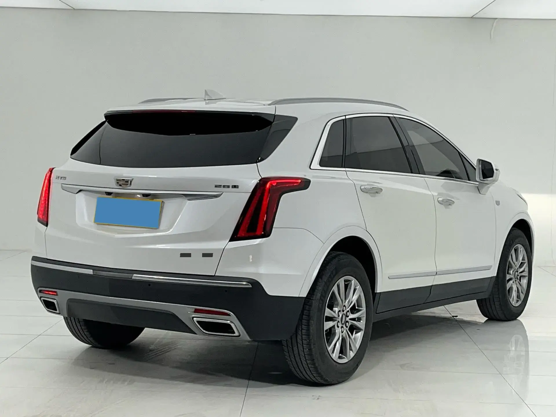 2020 CADILLAC XT5 thumbnail 2