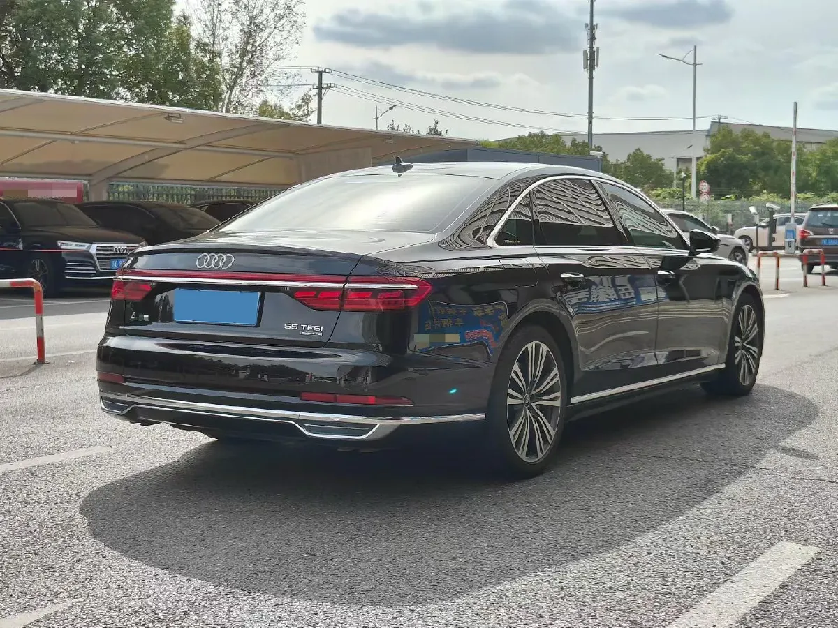 2021 Audi A8 3.0T 340HP V6 8AT,autocango,china used car exporter,china ev exporter,chinese used car exporter,chinese used ev exporter
