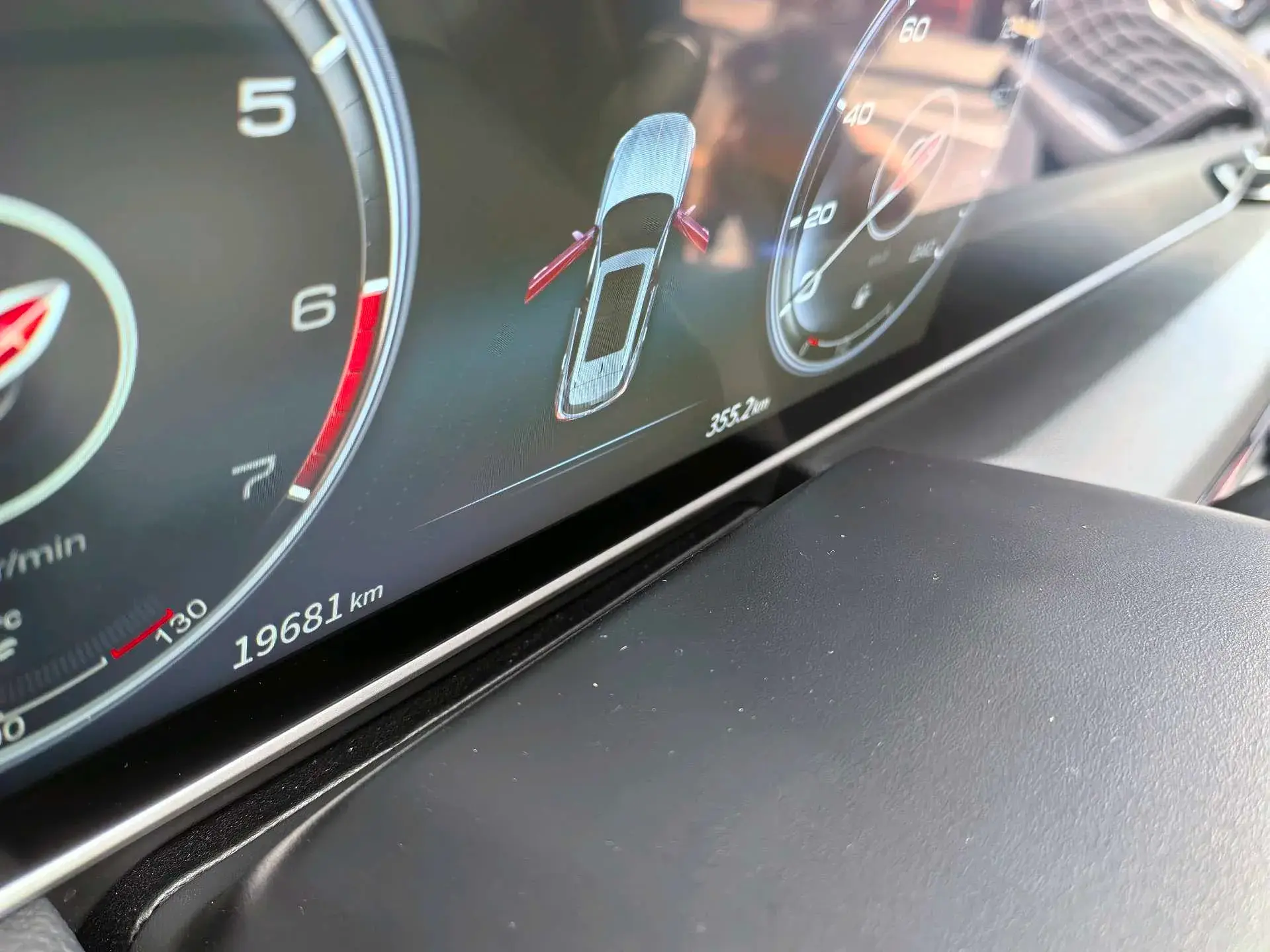 2022 HONGQI HS5 thumbnail 3