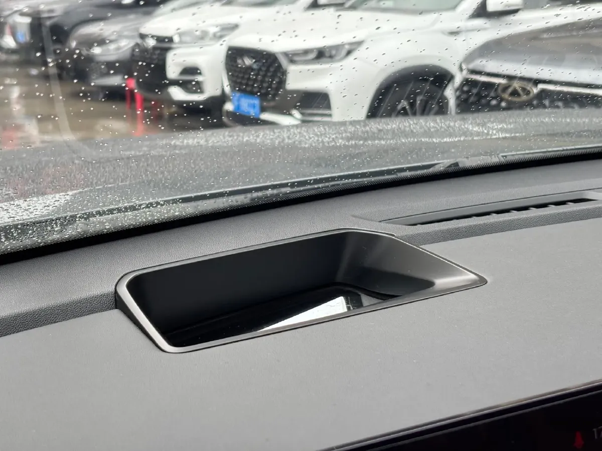 2023 ChangAn CS75 Plus iDD 1.5T 170HP L4 6TCT PHEV 28.39KWH,autocango,china used car exporter,china ev exporter,chinese used car exporter,chinese used ev exporter