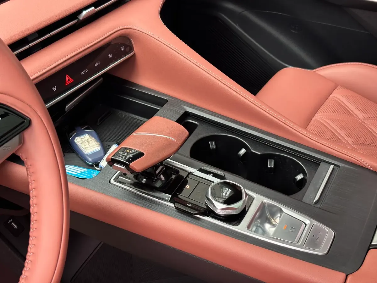 2023 ChangAn CS75 Plus iDD 1.5T 170HP L4 6TCT PHEV 28.39KWH,autocango,china used car exporter,china ev exporter,chinese used car exporter,chinese used ev exporter