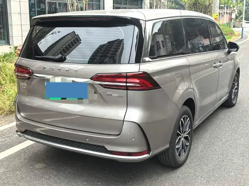 2025 ROEWE IMAX8 thumbnail 4