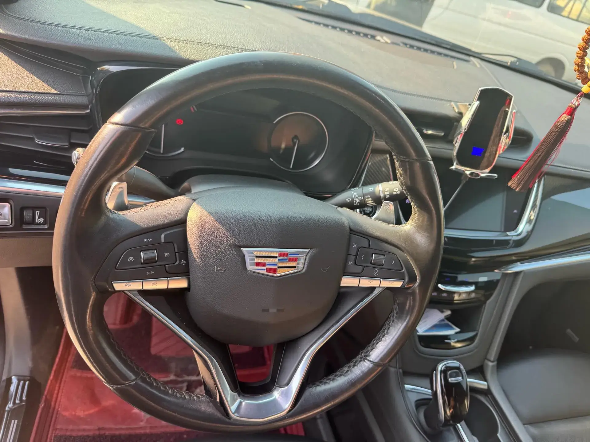 2020 CADILLAC XT6 thumbnail 2