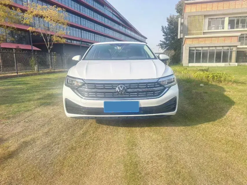 2023 VOLKSWAGEN SAGITAR thumbnail 2